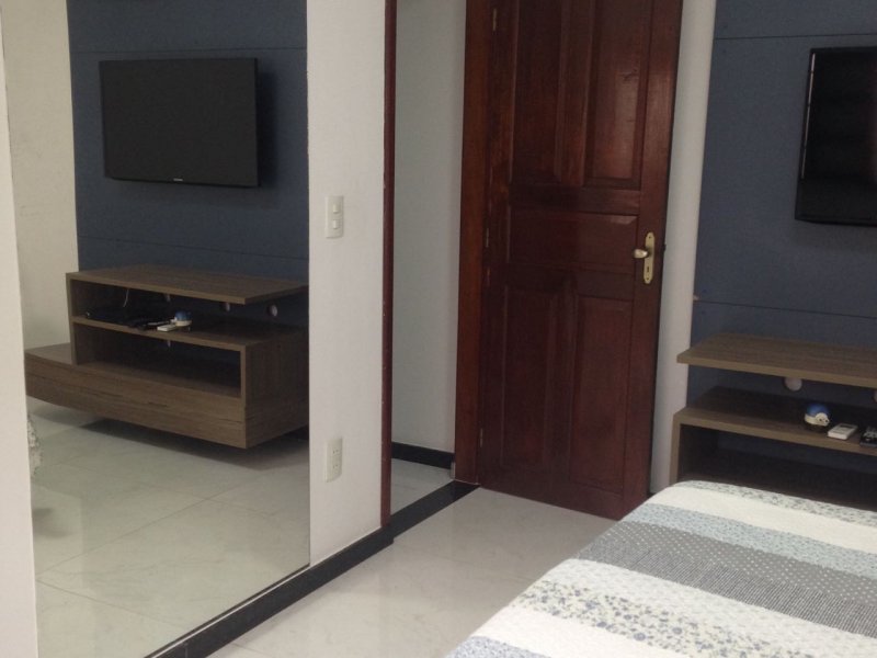 Casa à venda Ouro Verde com 450m² e 3 quartos por R$ 1.250.000 - 569787198-img-20180316-wa0081.jpg