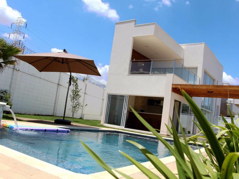 Casa de condomínio à venda Vila Cordenonsi com 220m² e 2 quartos por R$ 1.300.000 - 2123577477-15973259-f5c4-473e-b979-708be110a81b.jpeg