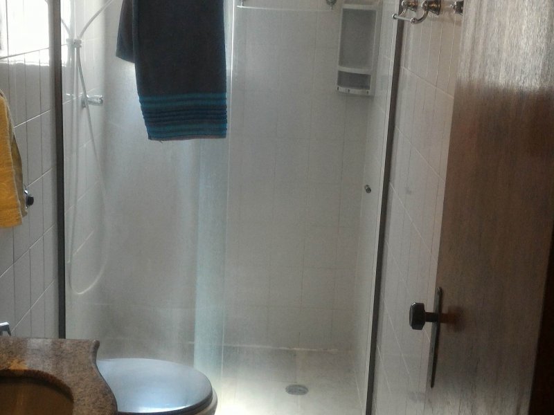 Apartamento à venda Graça com 66m² e 3 quartos por R$ 285.000 - 1690052393-banho.jpg