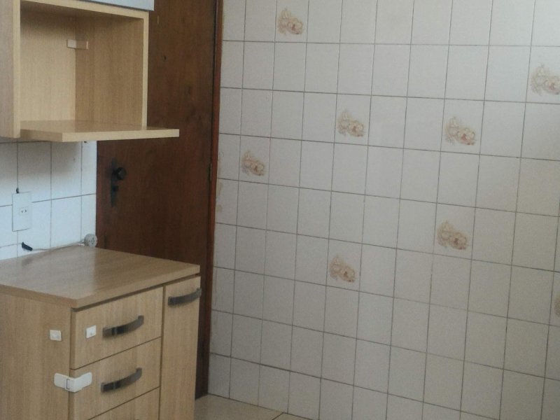 Apartamento à venda Graça com 66m² e 3 quartos por R$ 285.000 - 417821577-cozinha-armario.jpg