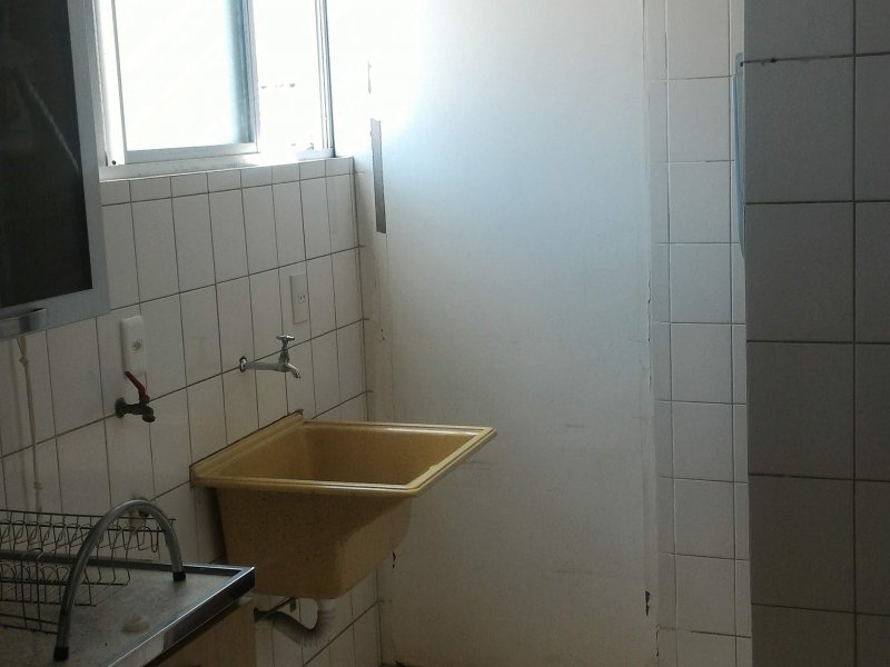 Apartamento à venda Graça com 66m² e 3 quartos por R$ 285.000 - 783230320-area-serv.jpg