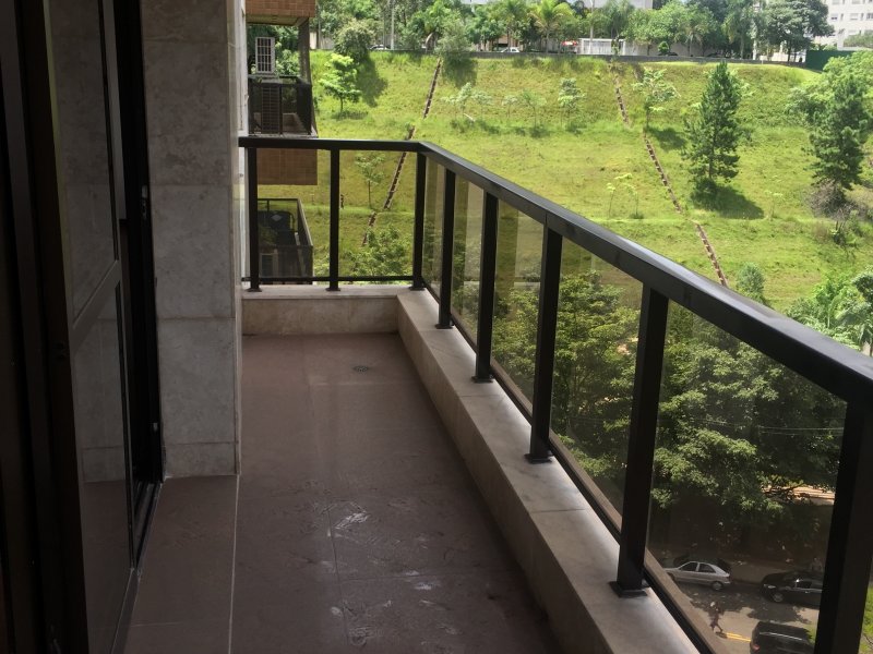 Apartamento à venda Vila Andrade com 238m² e 4 quartos por R$ 790.000 - 1951927107-img-2553.jpg
