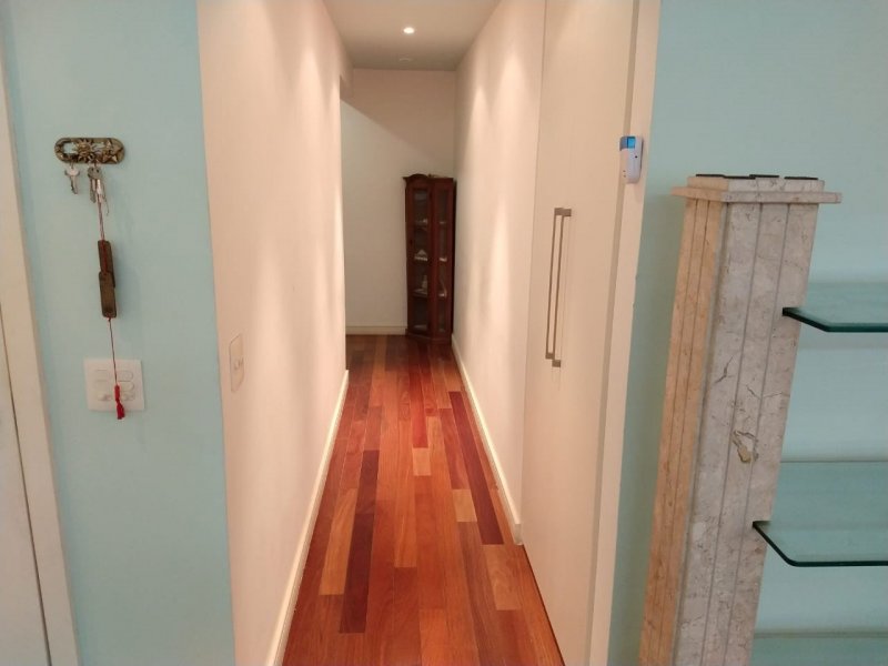 Apartamento à venda Leme com 161m² e 3 quartos por R$ 1.750.000 - 21198689-corredor.jpeg