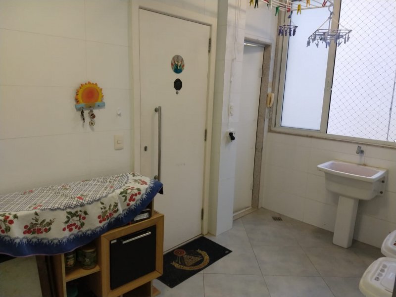 Apartamento à venda Leme com 161m² e 3 quartos por R$ 1.750.000 - 286089805-area-de-servico.jpeg