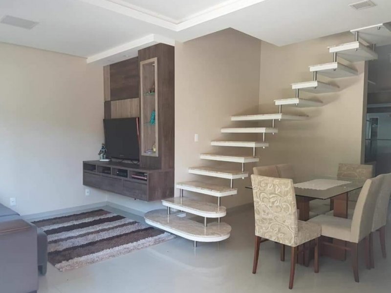 Casa à venda Barra da Lagoa com 183m² e 2 quartos por R$ 900.000 - 298580402-screenshot-20190518-195325-whatsapp.jpg