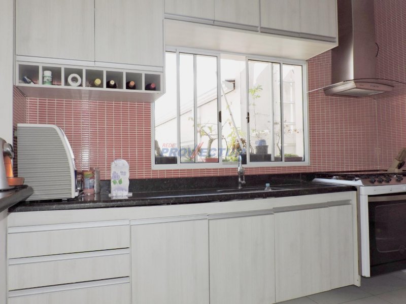 Casa de condomínio à venda Jardim Planalto com 350m² e 4 quartos por R$ 749.000 - 935591452-cozinha.jpg