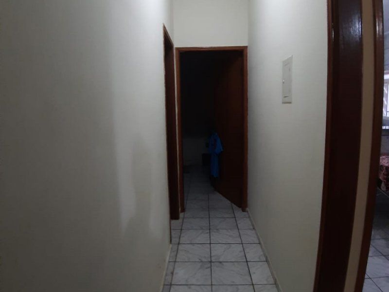 Casa à venda Centro com 210m² e 3 quartos por R$ 250.000 - 1494728186-corredor-quartos.jpeg