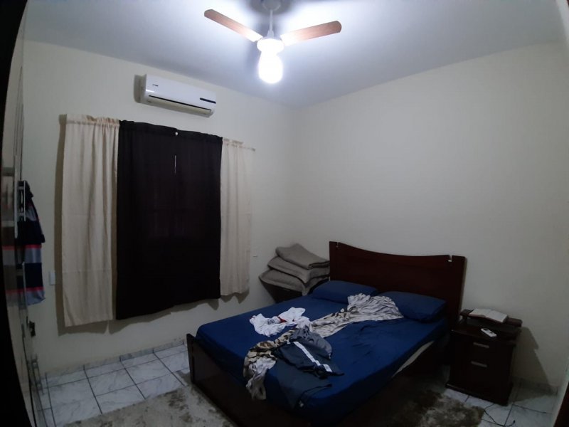 Casa à venda Centro com 210m² e 3 quartos por R$ 250.000 - 742761767-quarto-c-suite.jpeg