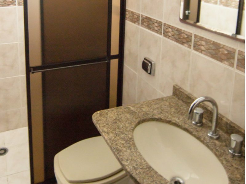 Apartamento à venda Uberaba com 131m² e 3 quartos por R$ 380.000 - 1453652942-wc.PNG