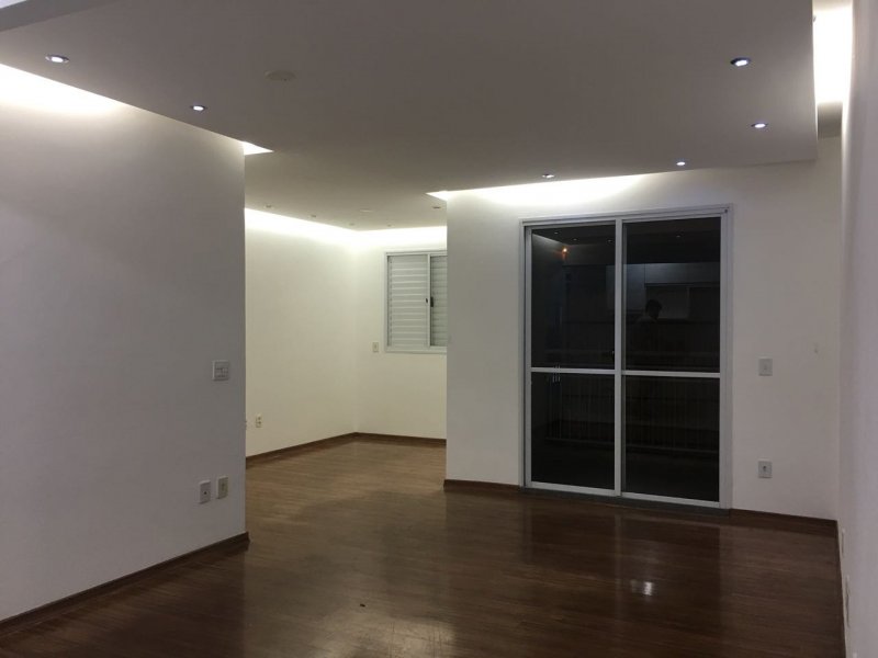 Apartamento à venda Centro com 67m² e 2 quartos por R$ 400.000 - 2107659146-sala.jpeg