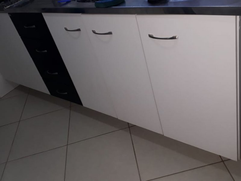 Apartamento à venda Enseada das Gaivotas com 55m² e 2 quartos por R$ 230.000 - 894608827-whatsapp-image-2019-04-09-at-17.jpeg