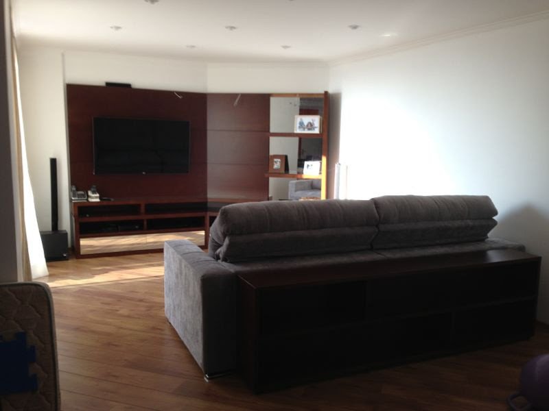 Apartamento à venda Vila Valparaíso com 180m² e 4 quartos por R$ 615.000 - 454236303-sala-com-moveis.jpg
