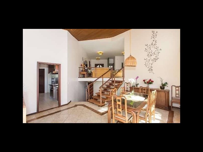 imóvel com 630m² - São João - Curitiba