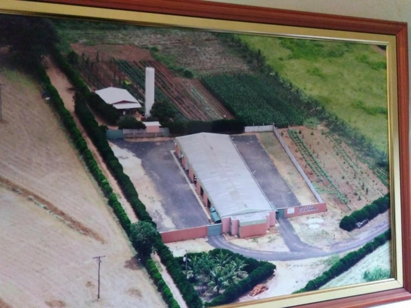 Fazenda à venda Centro com 200000m² e 10 quartos por R$ 200.000 - 335616248-img-20180606-wa0020.jpg