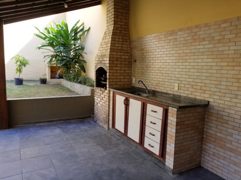 imóvel com 270m² - Piratininga - Niterói