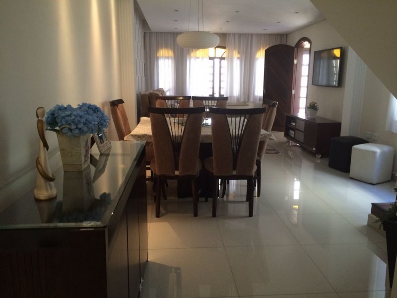 Casa à venda Vila Brasilina com 128m² e 3 quartos por R$ 565.000 - 1208150621-4f824a30-96ef-41d2-97b5-acade74d20bf.jpg