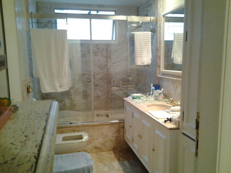 Apartamento à venda Real Parque com 359m² e 4 quartos por R$ 1.600.000 - 847899353-10-interno-banheiro-suite-menor.jpeg