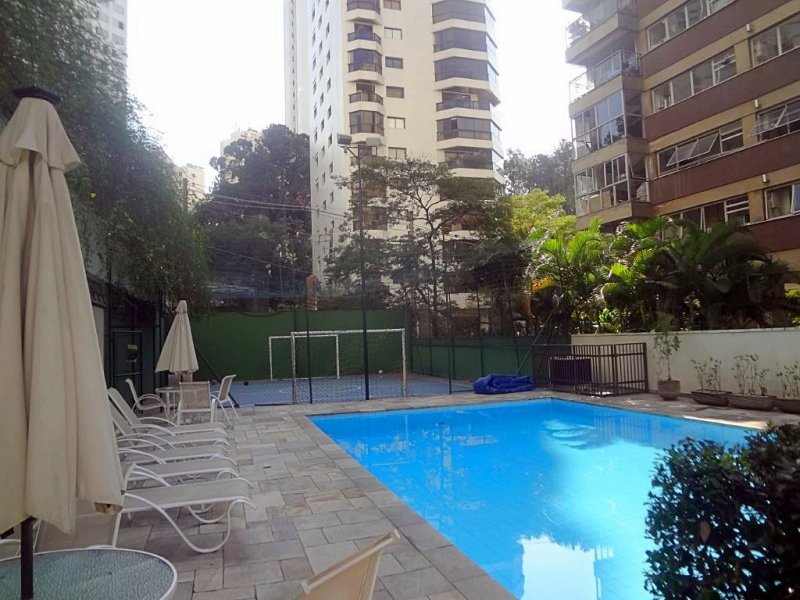 Apartamento à venda Real Parque com 359m² e 4 quartos por R$ 1.600.000 - 881342249-19-extrerno-piscina.jpg