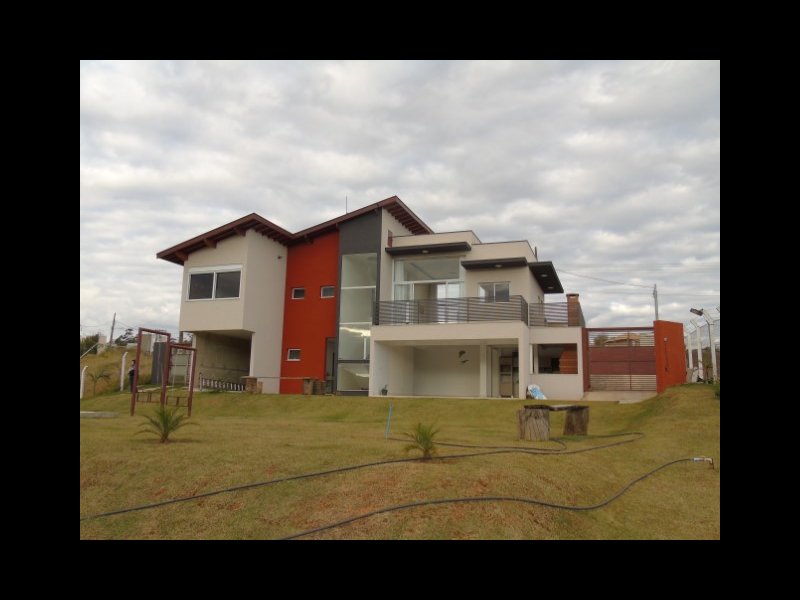 imóvel com 250m² - Condomínio Morada das Flores - Poços de Caldas