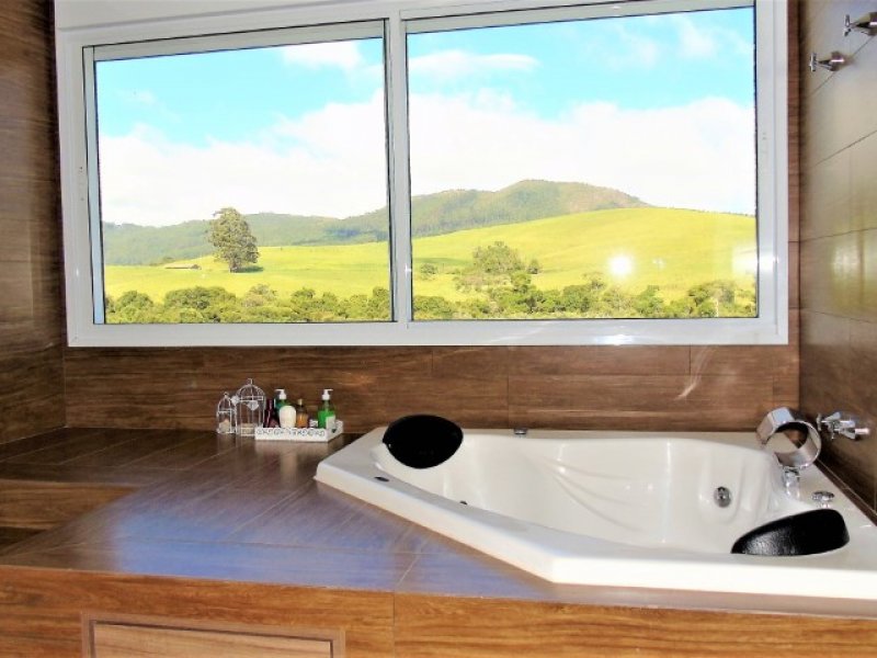 imóvel com 250m² - Condomínio Morada das Flores - Poços de Caldas