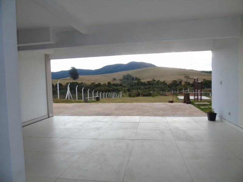 imóvel com 250m² - Condomínio Morada das Flores - Poços de Caldas