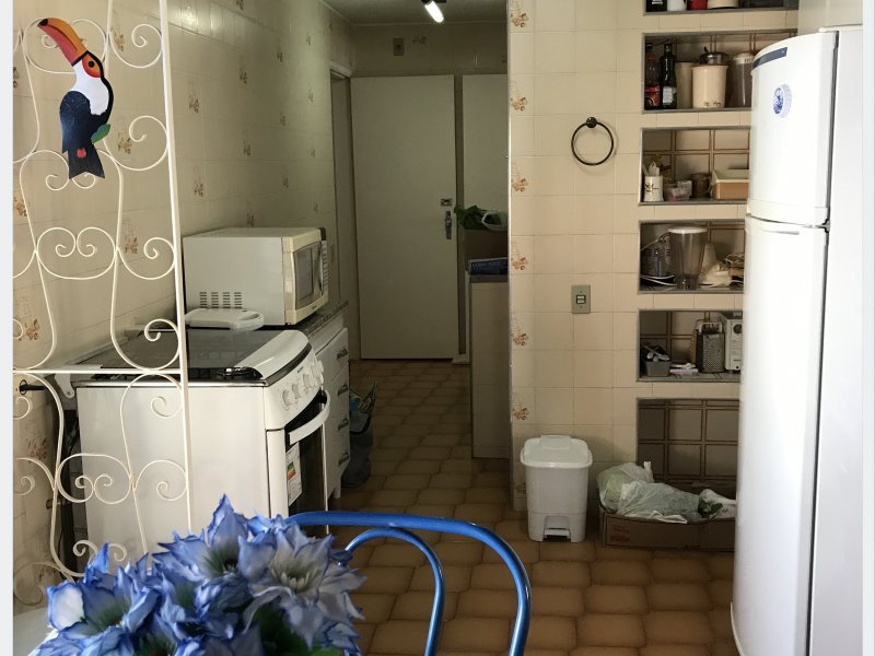 Casa de condomínio à venda Centro com 1500m² e 10 quartos por R$ 600.000 - 1355658711-800x600-2136687913-condominio-a-montanha-ou-40-casas-morungaba-casa-14-cozinha.jpeg