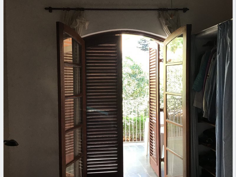 Casa de condomínio à venda Centro com 1500m² e 10 quartos por R$ 600.000 - 2110423968-800x600-378446313-condominio-a-montanha-ou-40-casas-morungaba-suite-com-terraco.jpeg