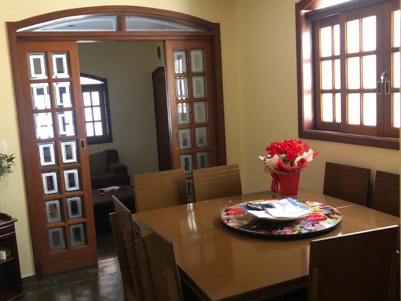 Casa à venda Jardim Rosinha com 139m² e 3 quartos por R$ 480.000 - 516608886-45164213-3423-4ee7-8056-e31c2f43167c.jpeg