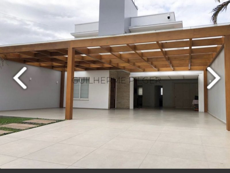 Casa à venda Centro com 720m² e 3 quartos por R$ 799.999 - 1340392073-cbd44f67-9864-4fbb-b24a-129cd92f7a73.jpeg