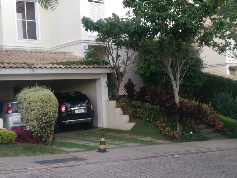 imóvel com 215m² - Granja Viana - Cotia