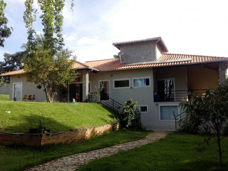 imóvel com 320m² - Jardim Europa - Sete Lagoas