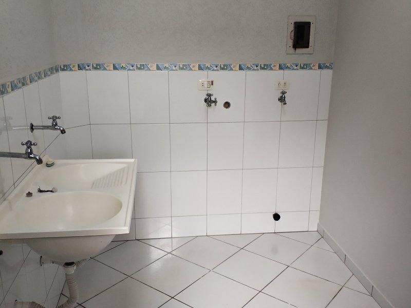 Casa à venda Jardim Sao Paulo com 310m² e 4 quartos por R$ 1.000.000 - 1854452776-lavanderia.jpg