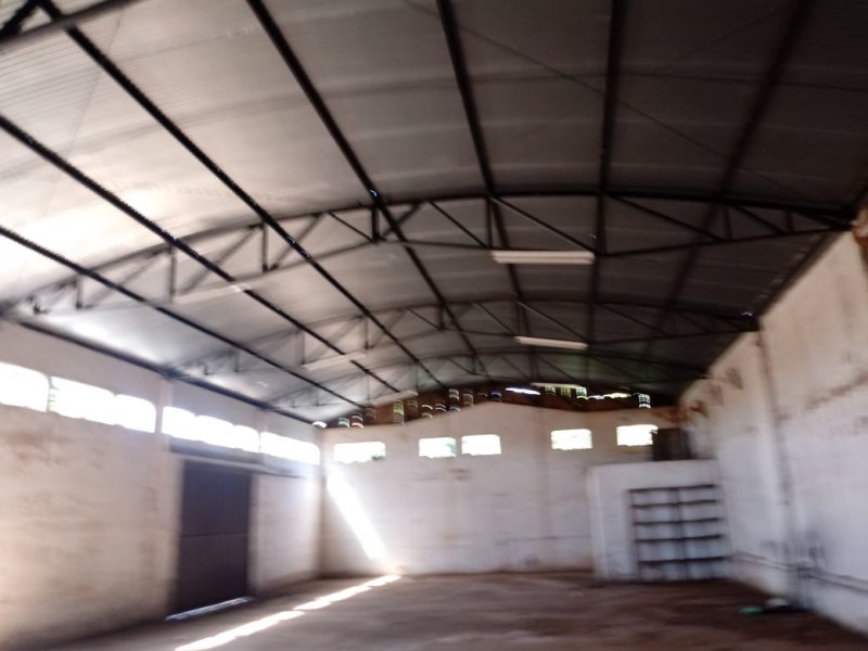 Comercial à venda Jardim Santa Emília com 500m² e  quartos por R$ 700.000 - 32163716-thumbnail-img-20190224-wa0019.jpg