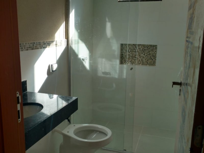 Casa à venda Parque Res. Rita Vieira com 90m² e 3 quartos por R$ 250.000 - 1534824501-photo-2019-03-01-15-19-35-1.jpg