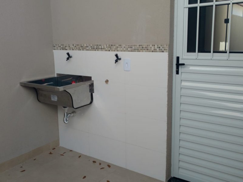 Casa à venda Parque Res. Rita Vieira com 90m² e 3 quartos por R$ 250.000 - 48118805-photo-2019-03-01-15-19-41.jpg