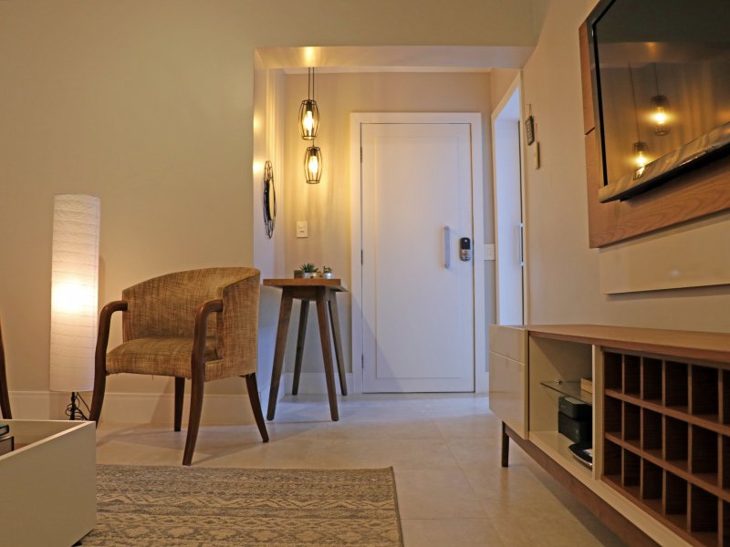 Apartamento para alugar Moema com 75m² e 2 quartos por R$ 6.000 - 1320194630-sala6.JPG