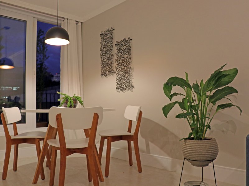 Apartamento para alugar Moema com 75m² e 2 quartos por R$ 6.000 - 1581225751-sala5.JPG