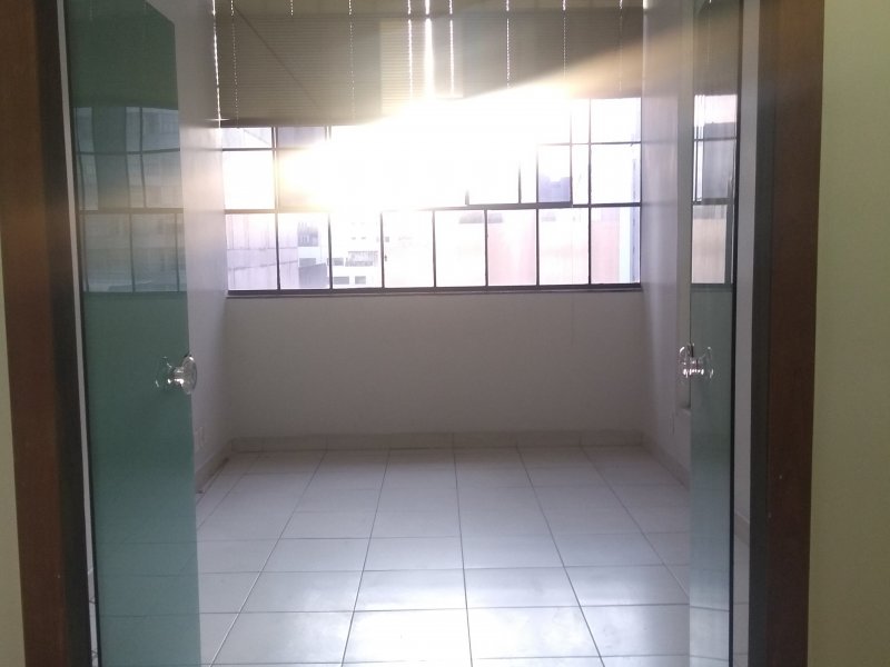 Comercial à venda Centro com 200m² e  quartos por R$ 1.100.000 - 602404751-novas-fotos-sala-11.jpg