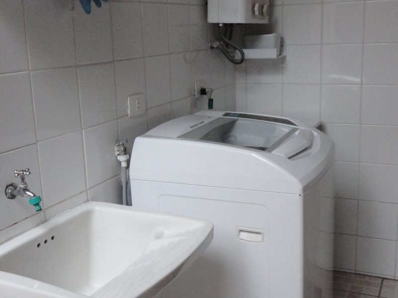 Casa à venda São Lourenço com 168m² e 3 quartos por R$ 650 - 1928743078-area-de-servico.jpg