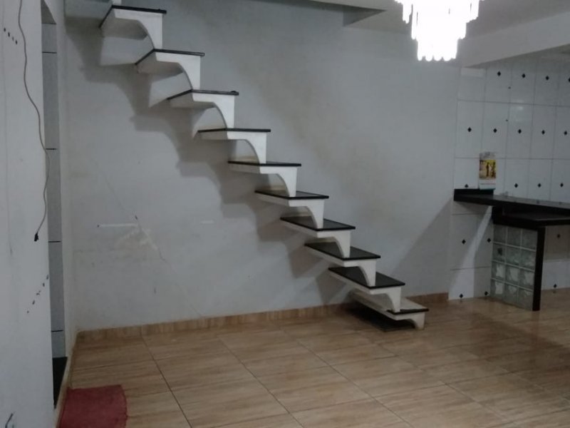 Apartamento à venda Vila Augusta com 80m² e 2 quartos por R$ 200.000 - 1210997992-whatsapp-image-2019-05-15-at-16.jpeg