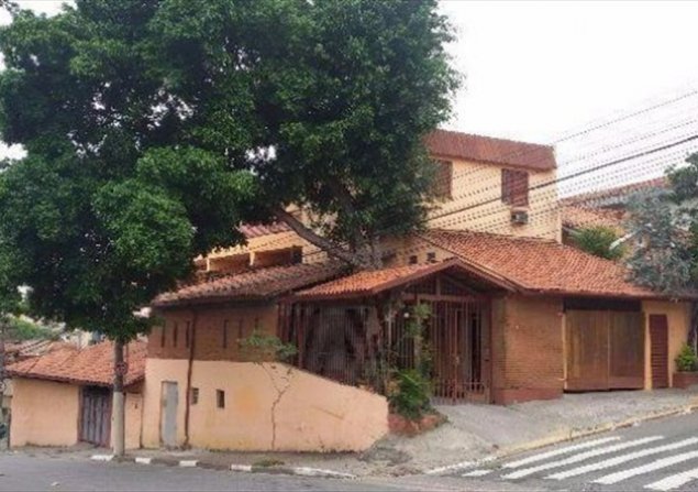 imóvel com 700m²