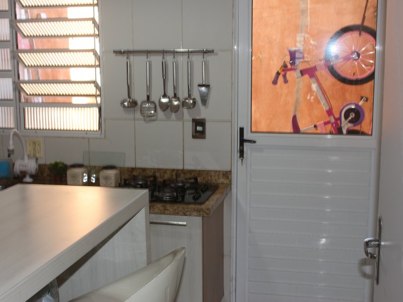 Casa de condomínio à venda Vila Monte Serrat com 70m² e 2 quartos por R$ 260.000 - 1625039137-cozinha5.JPG