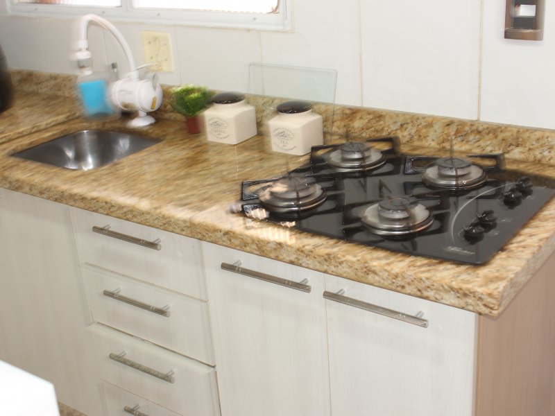 Casa de condomínio à venda Vila Monte Serrat com 70m² e 2 quartos por R$ 260.000 - 1631610153-cozinha6.JPG