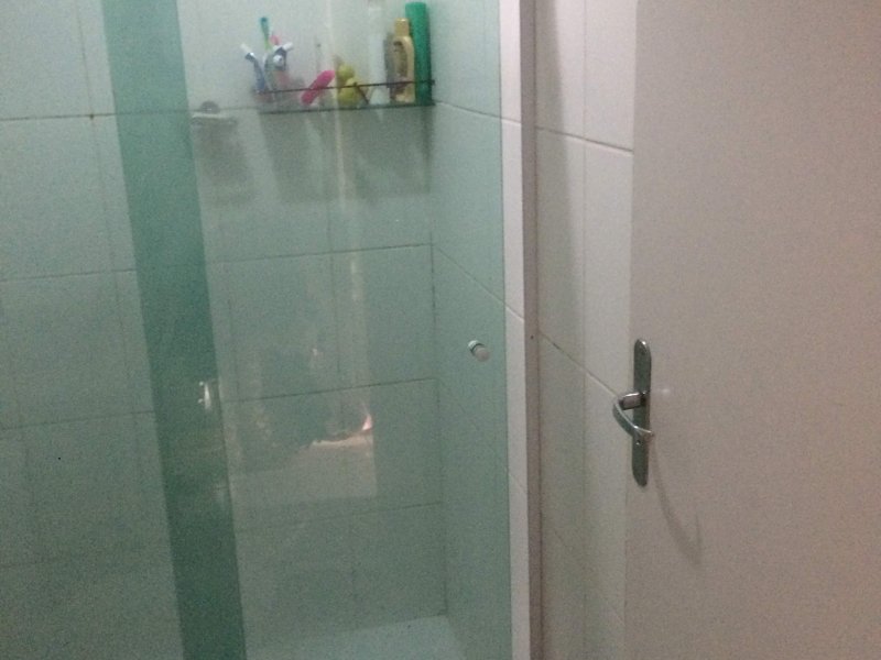 Casa de condomínio à venda Vila Monte Serrat com 70m² e 2 quartos por R$ 260.000 - 1743966292-banheiro4.JPG
