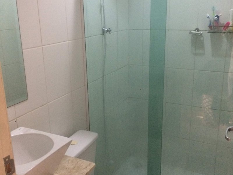 Casa de condomínio à venda Vila Monte Serrat com 70m² e 2 quartos por R$ 260.000 - 2134727947-banheiro2.JPG
