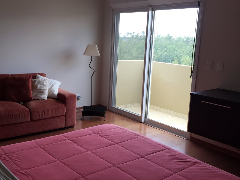 Casa de condomínio à venda Serra dos Lagos com 300m² e 4 quartos por R$ 1.500.000 - 1900670291-17-suite-master.jpg