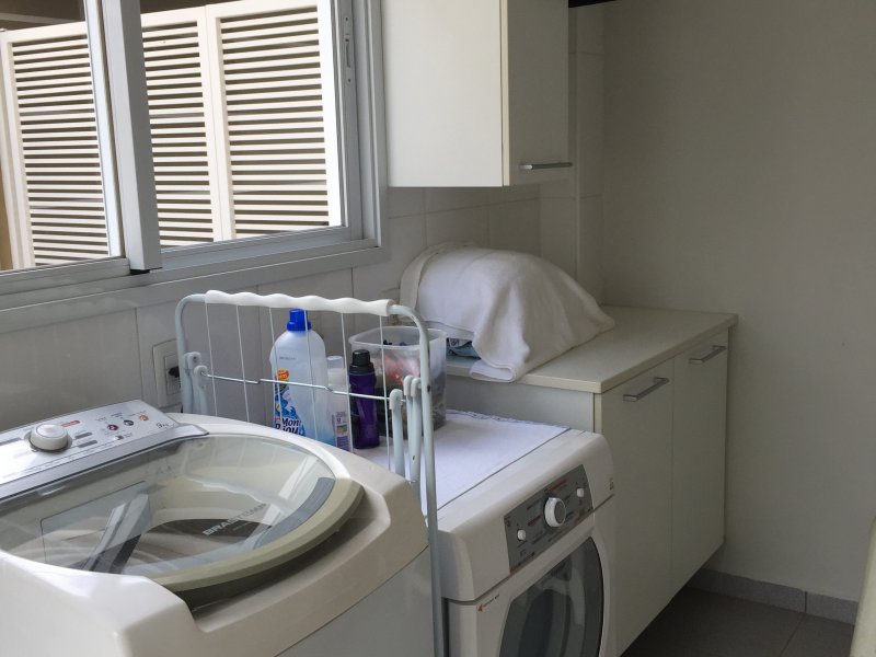 Casa de condomínio à venda Serra dos Lagos com 300m² e 4 quartos por R$ 1.500.000 - 500212134-28-lavanderia.jpg