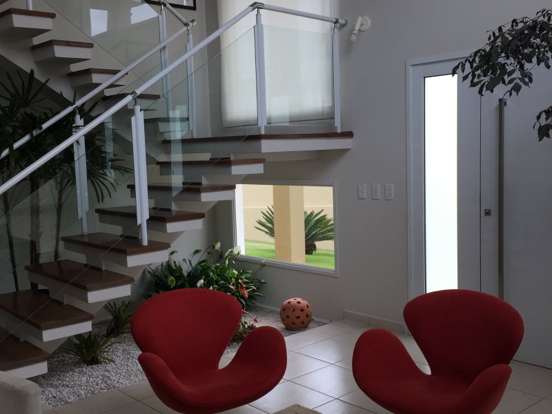 Casa de condomínio à venda Serra dos Lagos com 300m² e 4 quartos por R$ 1.500.000 - 91289071-8-sala-de-estar.jpg