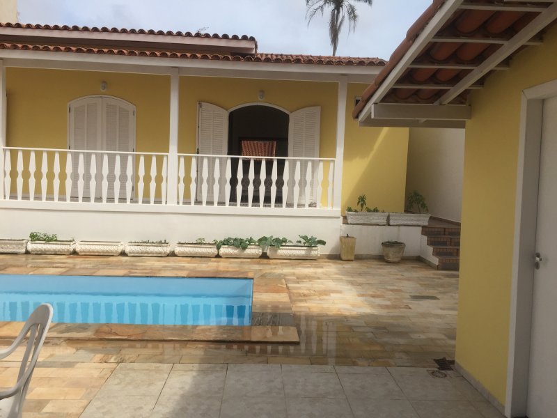 Casa à venda Glória com 426m² e 3 quartos por R$ 980.000 - 1702661544-132.JPG