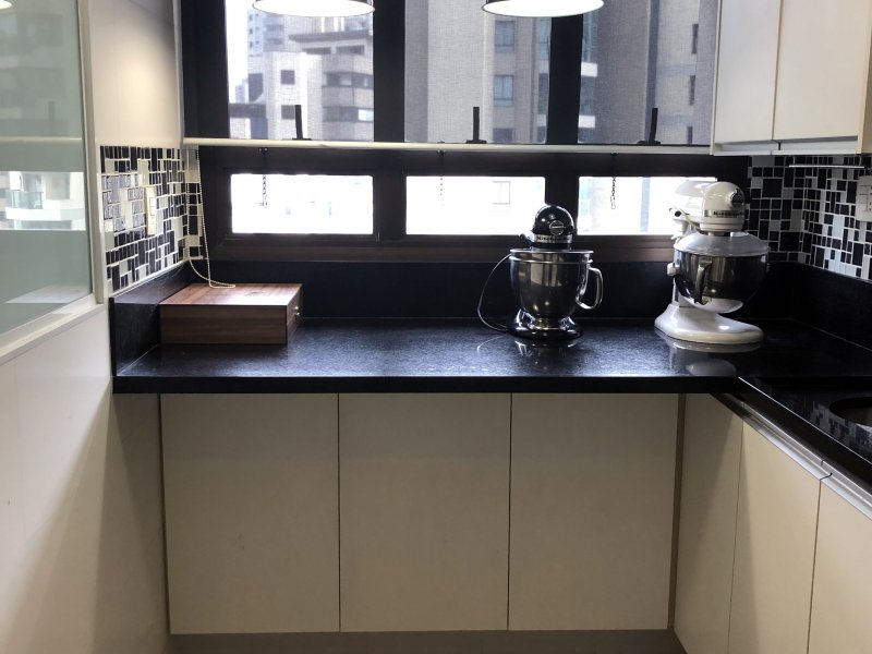 Apartamento à venda Vila Andrade com 230m² e 4 quartos por R$ 900.000 - 1001716259-cozinha23.jpg